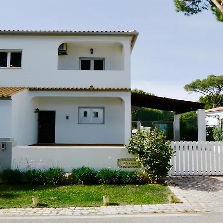 Villa Renascer-cleverdetails, Few Minutes From The Center, Quiet Area *